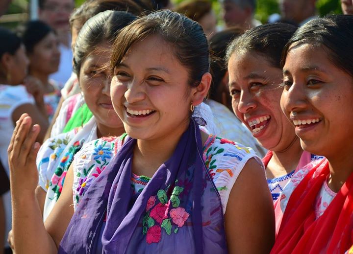 Becas para mujeres indígenas mexicanas
